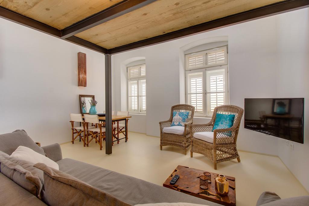 Apartments Argemonia Mali Lošinj Kültér fotó