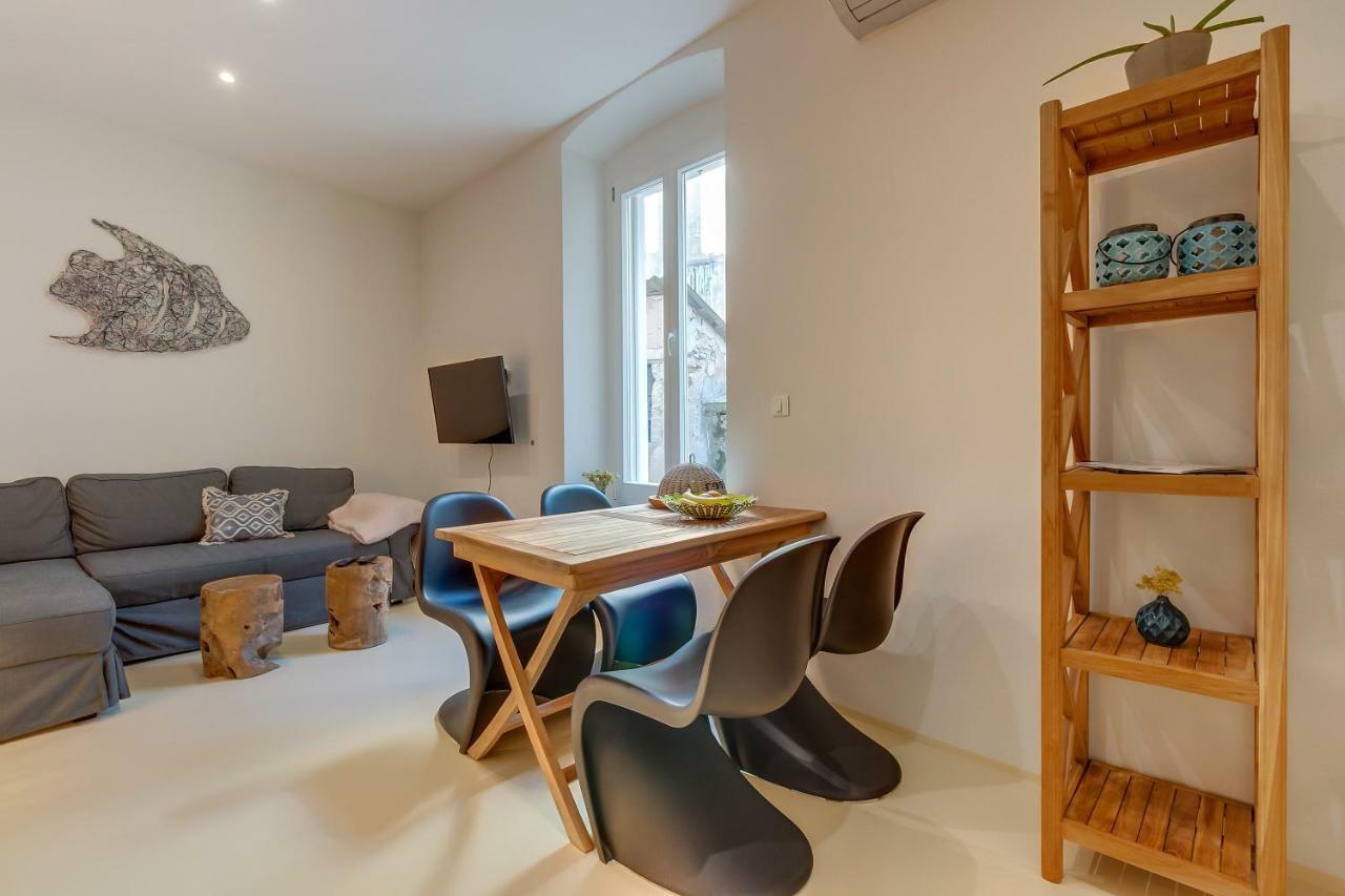 Apartments Argemonia Mali Lošinj Kültér fotó